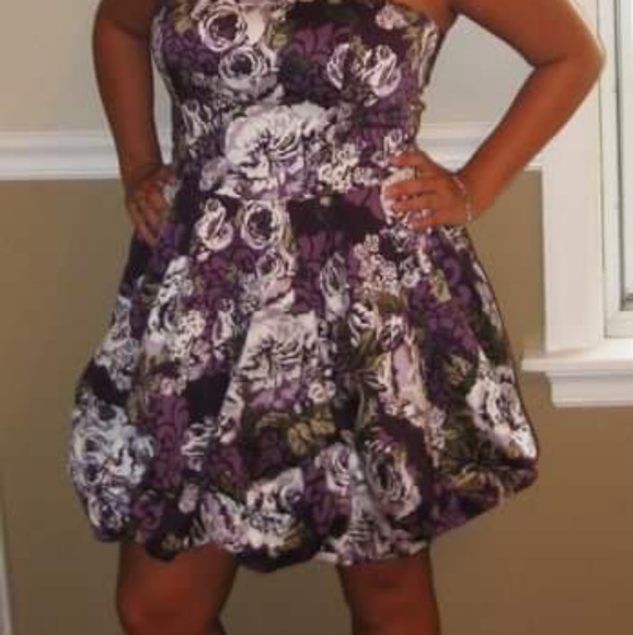 Strapless Purple Floral Dress - Picture 4 of 4